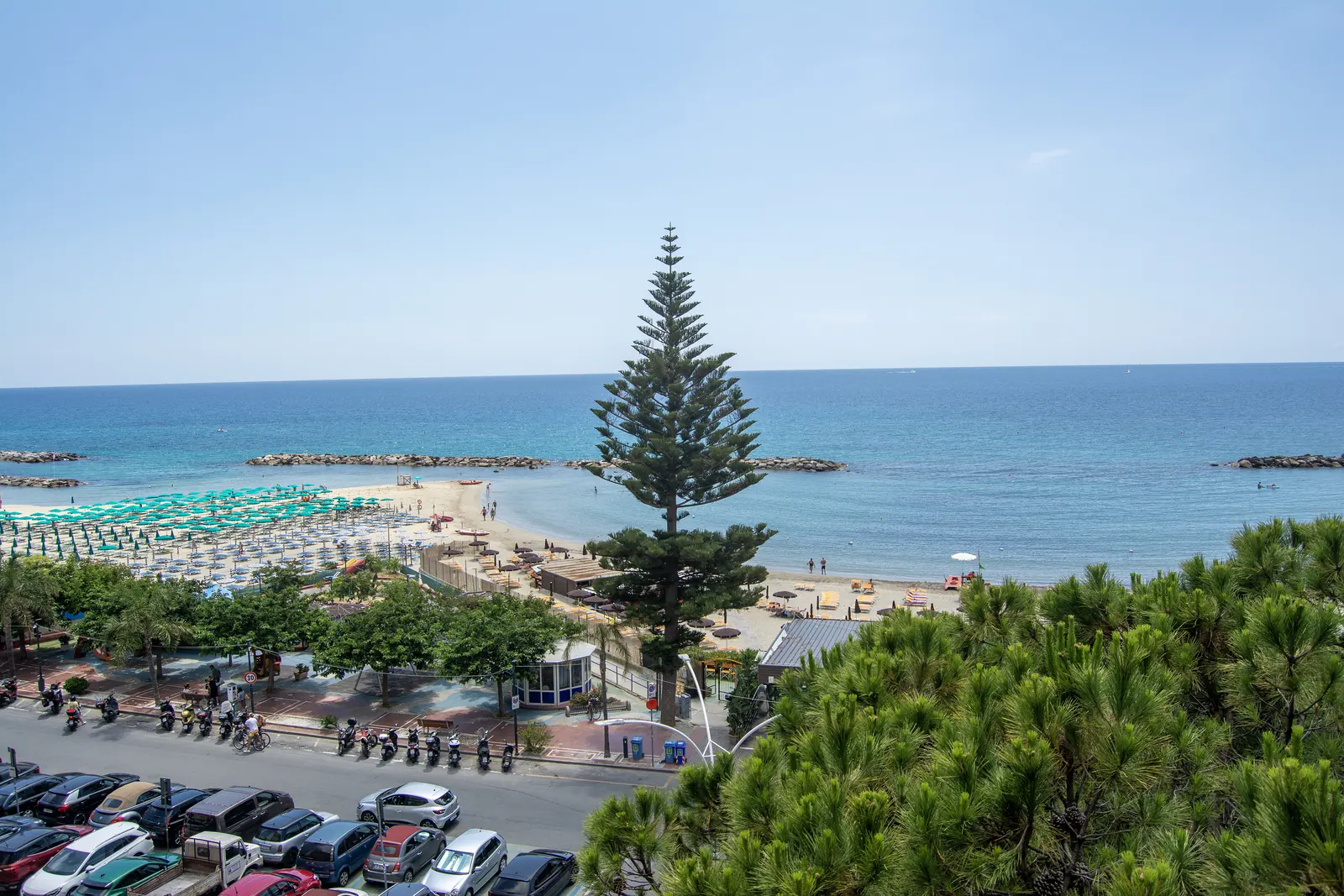 Veduta del mare di Arma di Taggia dalla terrazza della RSA Le Palme